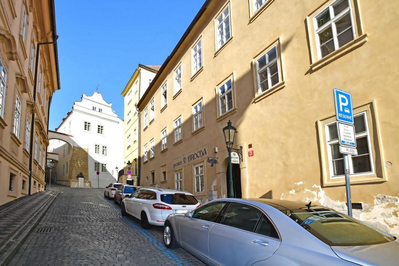 Lovely Little Cosy Apt In Prague Exterior photo